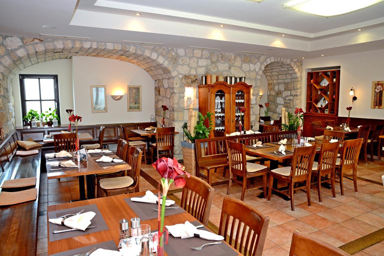 Hotel & Restaurant Braunstein - Pauli'S Stuben Purbach am Neusiedlersee Exterior foto